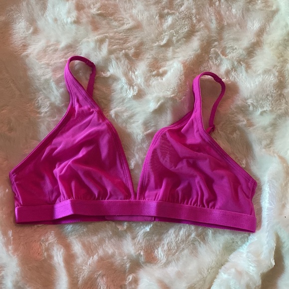 Dream Fit Plunge Bralette - ULTRA-SOFT RE:PLAY - Picture 7 of 11
